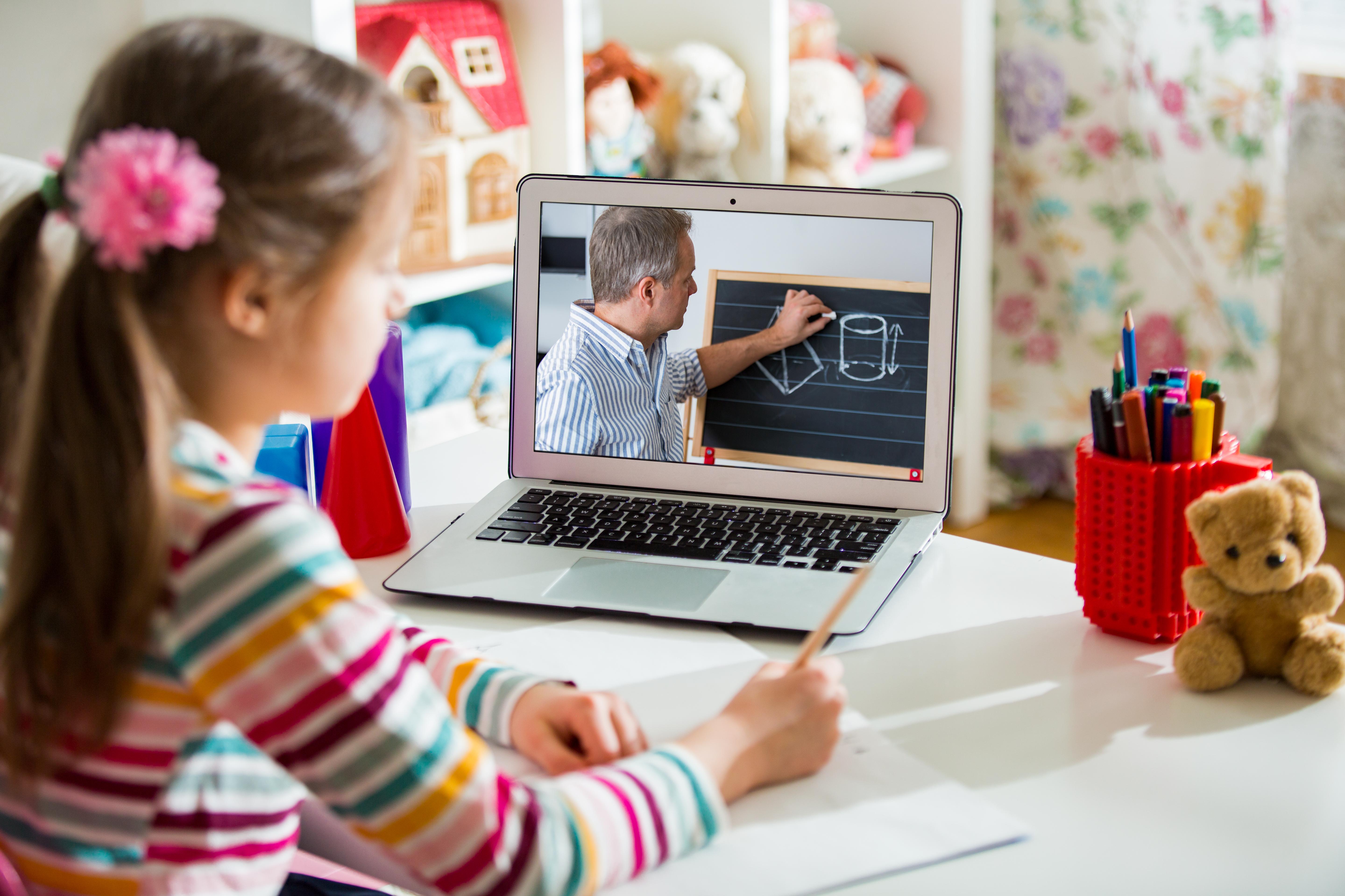NYC to Offer Virtual Option at All Public High Schools - Vimarsana News