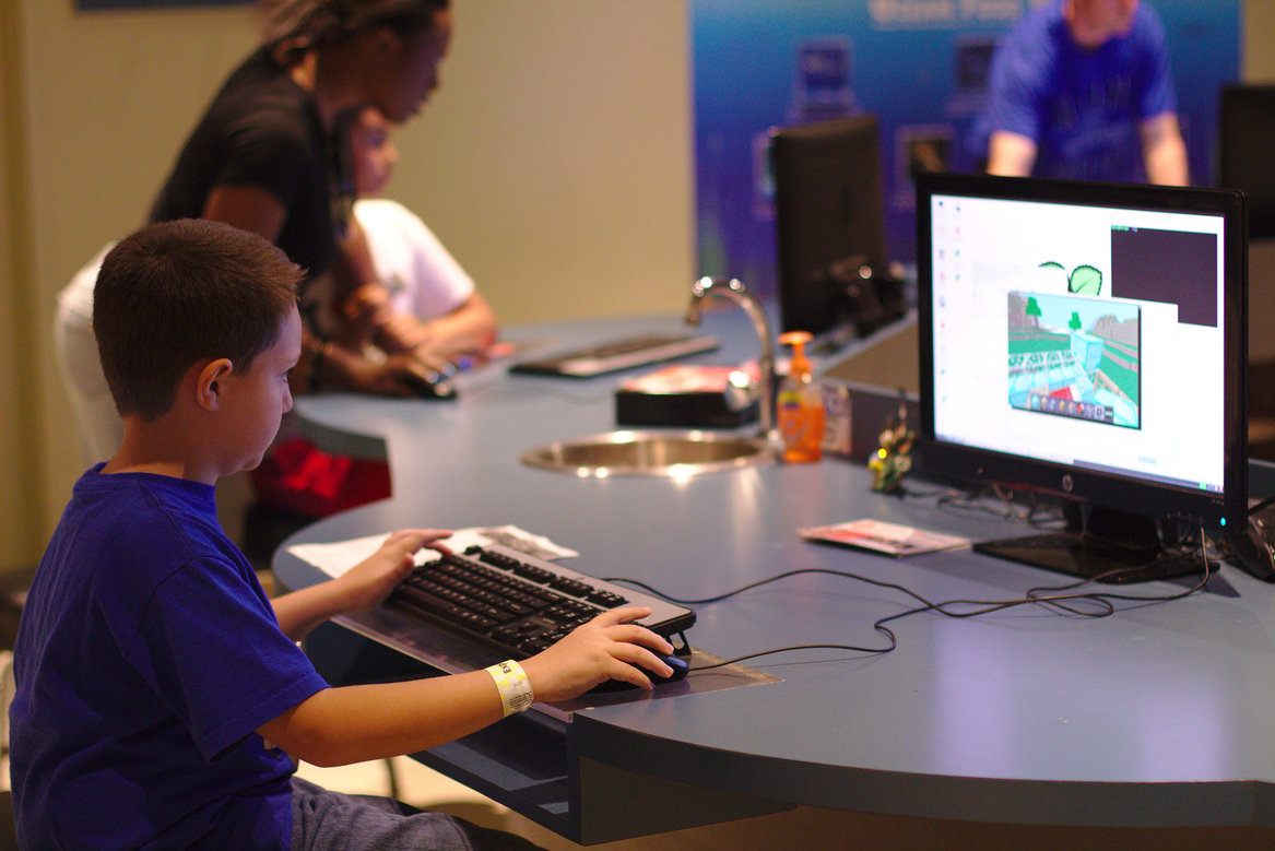 Greensboro Charter School to Implement 10 'Woz ED' Programs - Vimarsana News