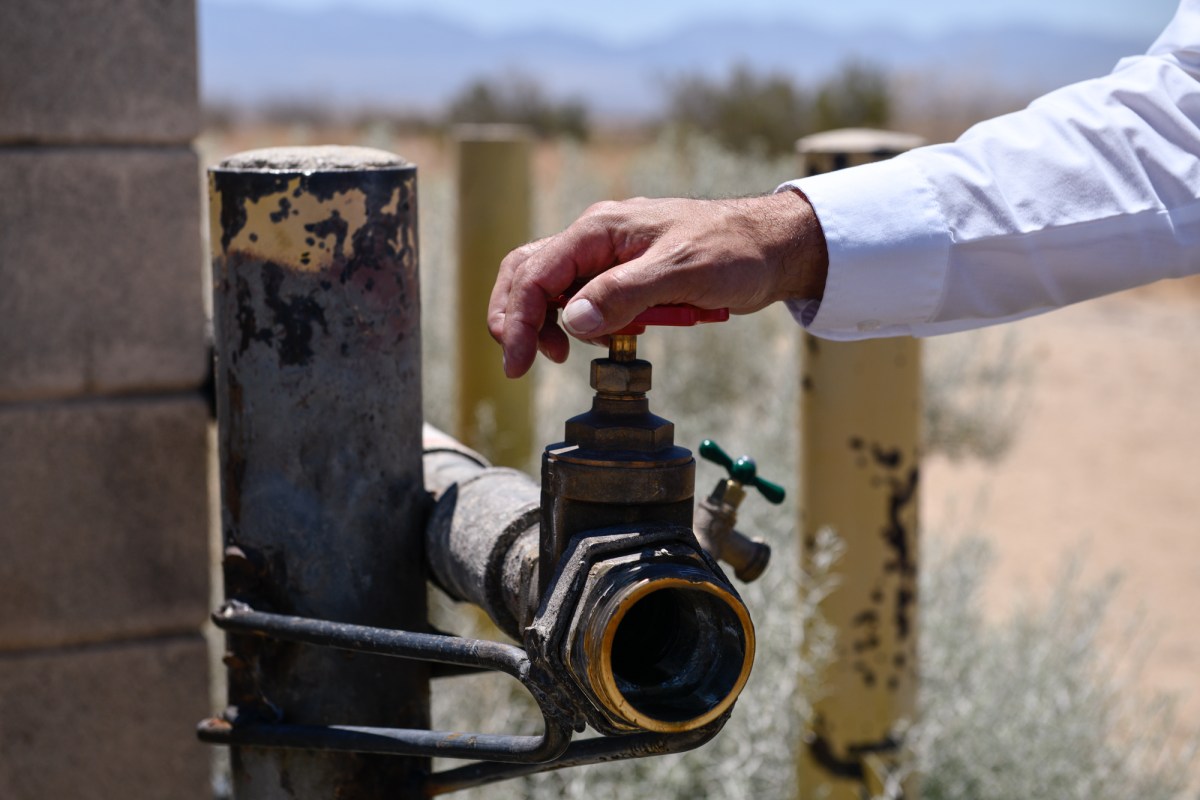 Thieves Are Stealing California's Scarce Water. Where's It Going? - Vimarsana News