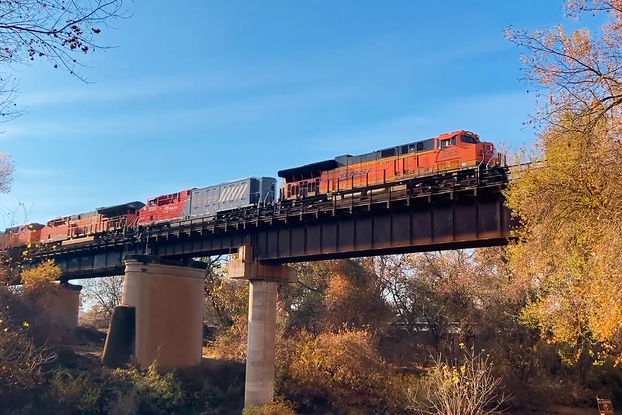 Are Electric Trains the Future for the American Railroad? - Vimarsana News